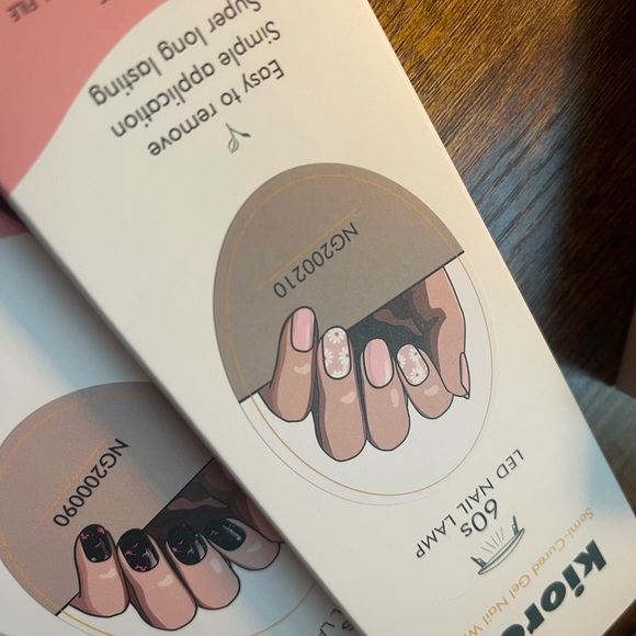 Kiorcy ~ Gel Nail Wraps (set of 3) Hand Light - Picture 6 of 6